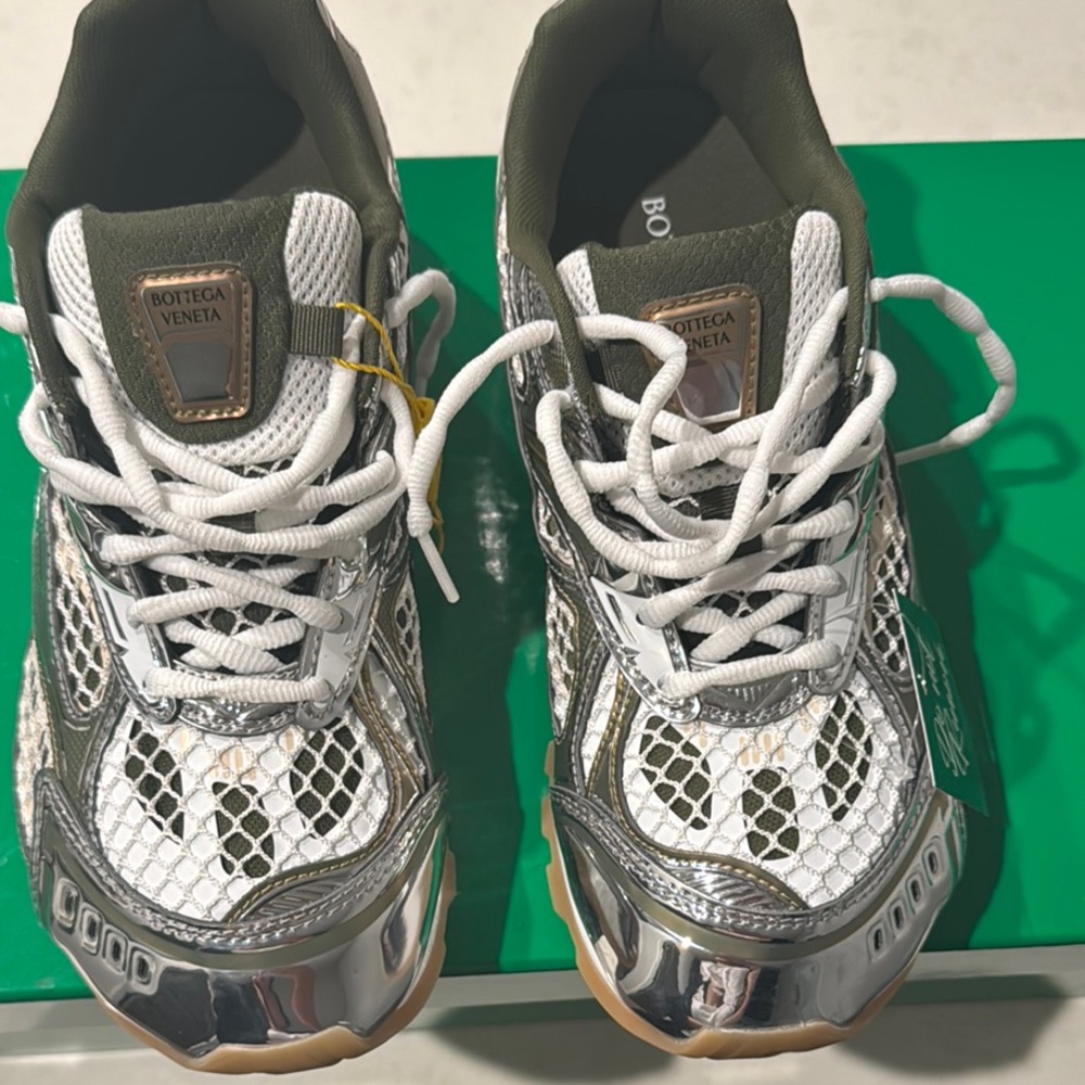 Bottega Veneta Orbit Sneaker Mud/ White